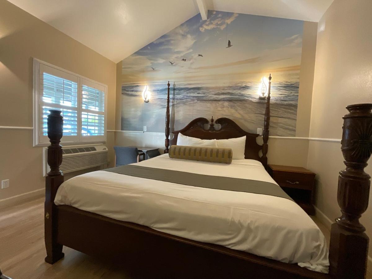 Escondido Inn Extérieur photo